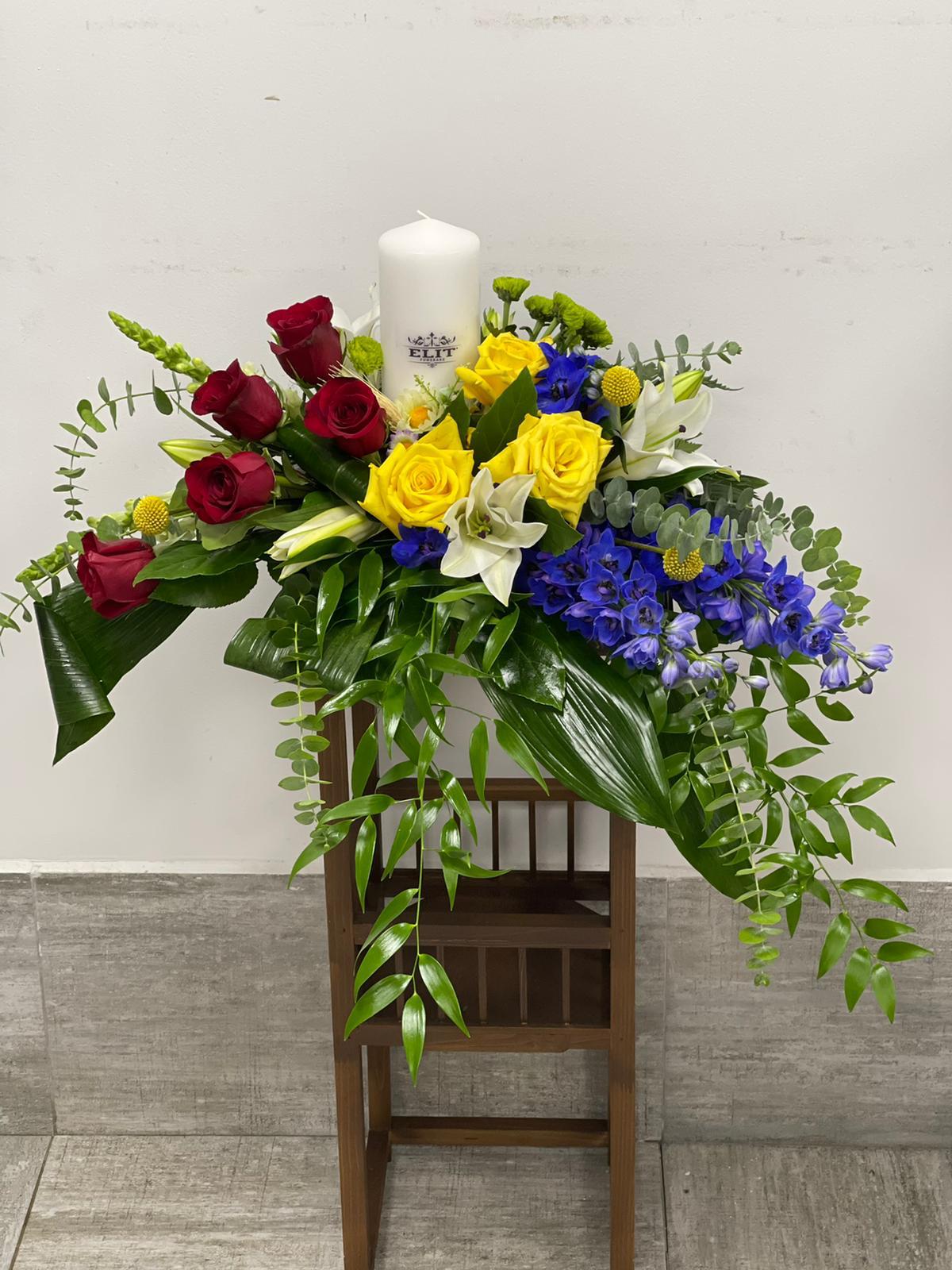 Aranjament floral funerar cu lumânare Elit