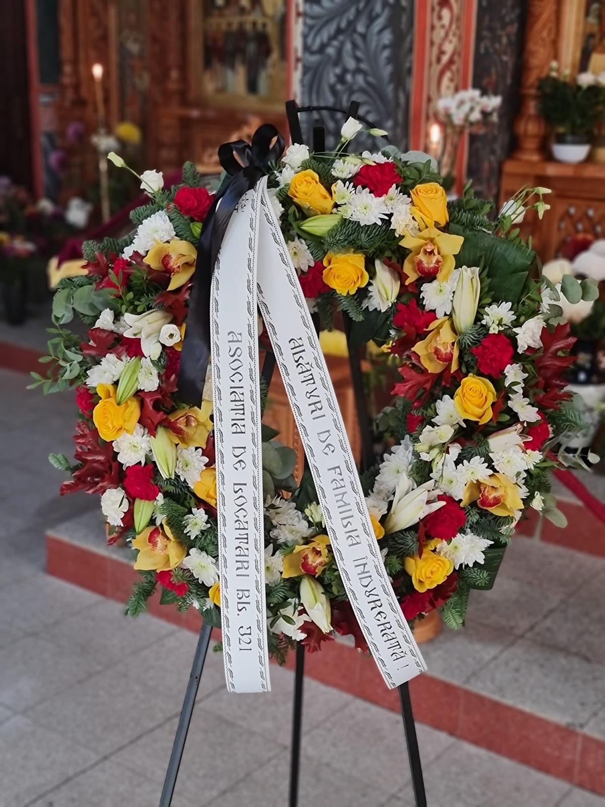 Coroană funerară Elit — produse funerare de calitate premium